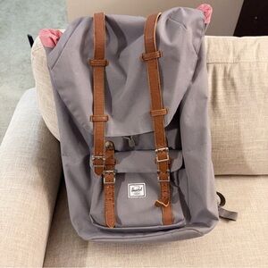 Herschel Little America 25L - Grey